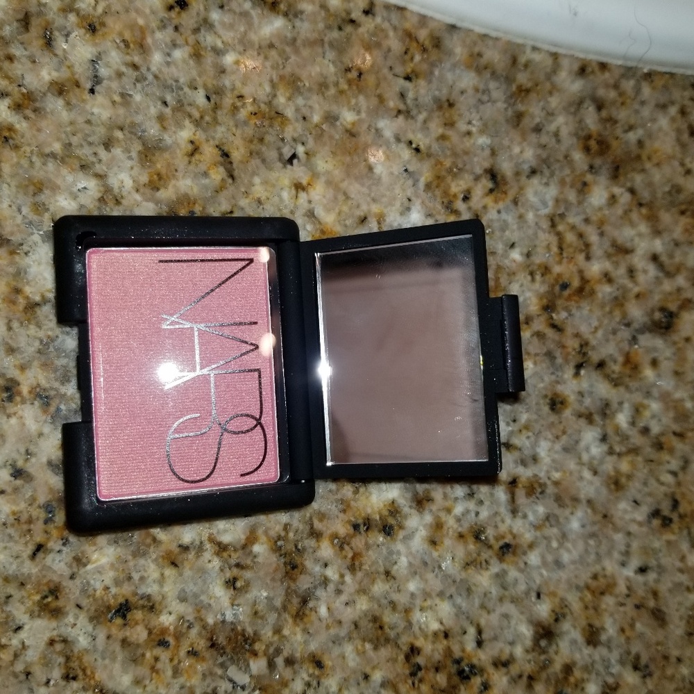 Mini blush
